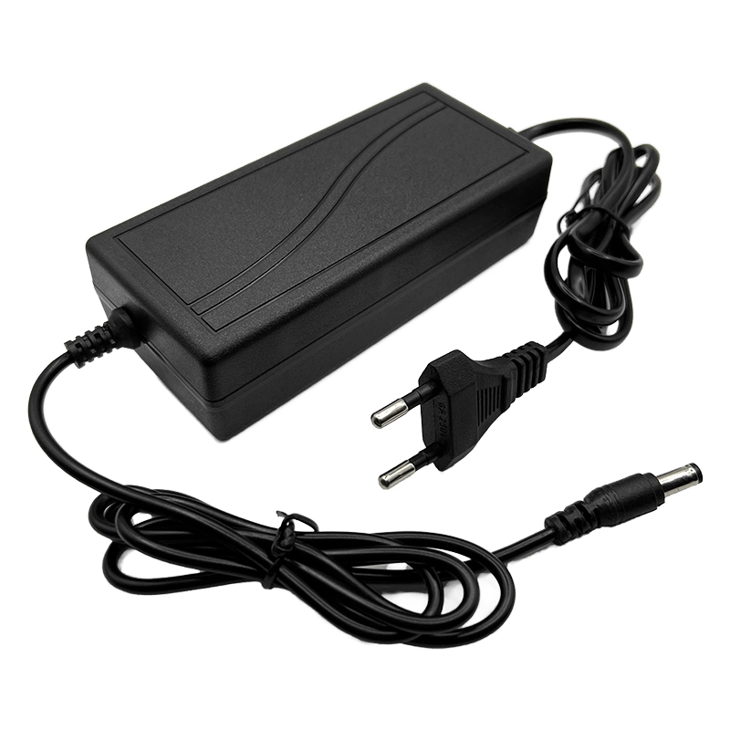 12V 3A asztali hálózati adapter